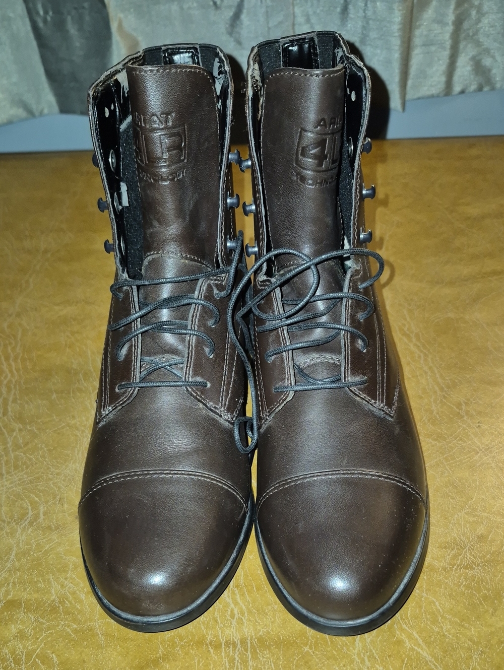 Ariat Womens Heritage IV Lace Paddock Brown Leather Boots Size 6b..like New